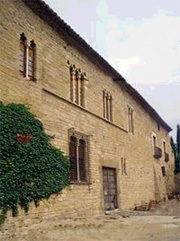 Façana del castell de Peratallada